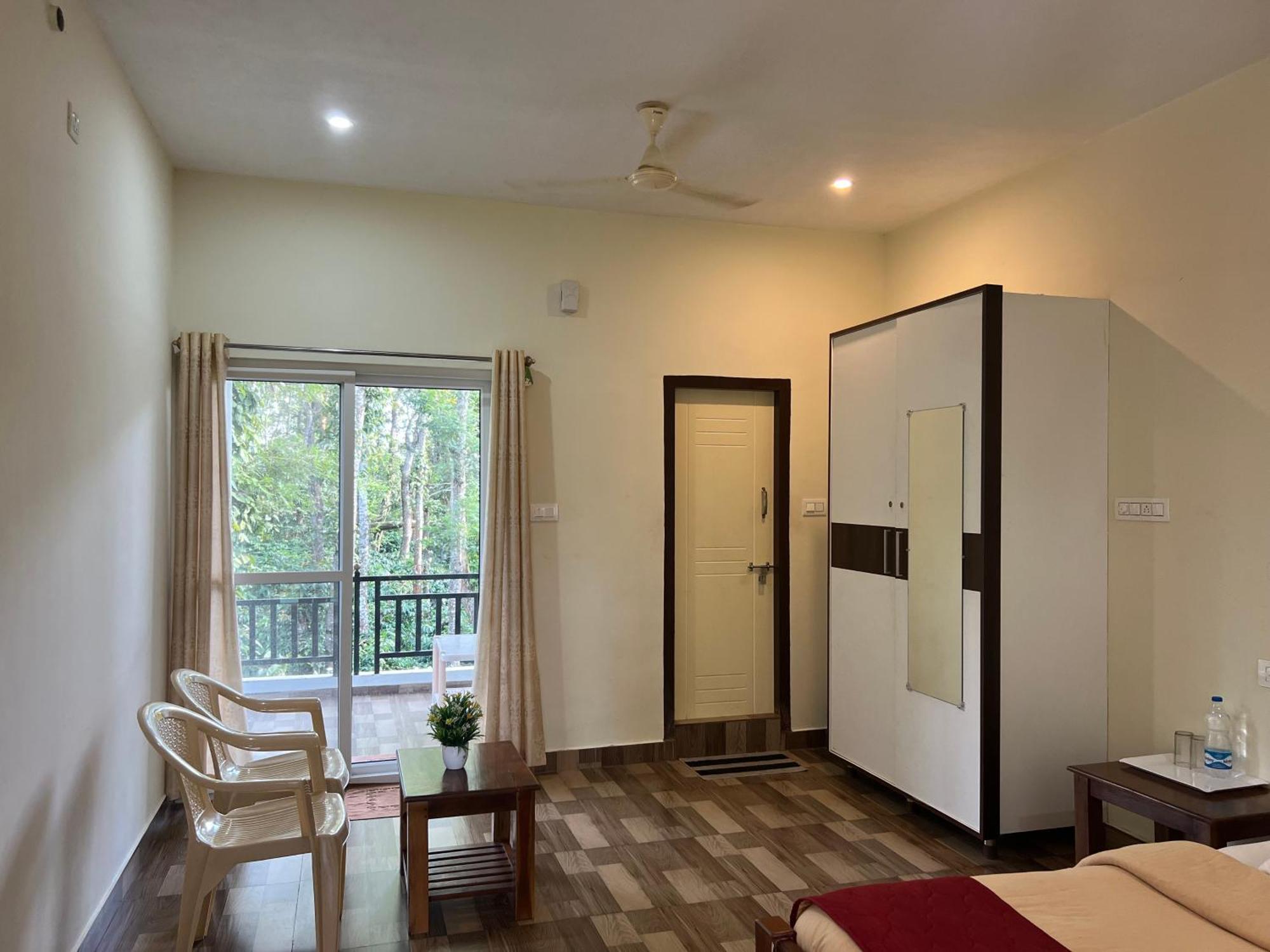 Апартаменты Sri Lakshmi Estates Siddapura  Экстерьер фото